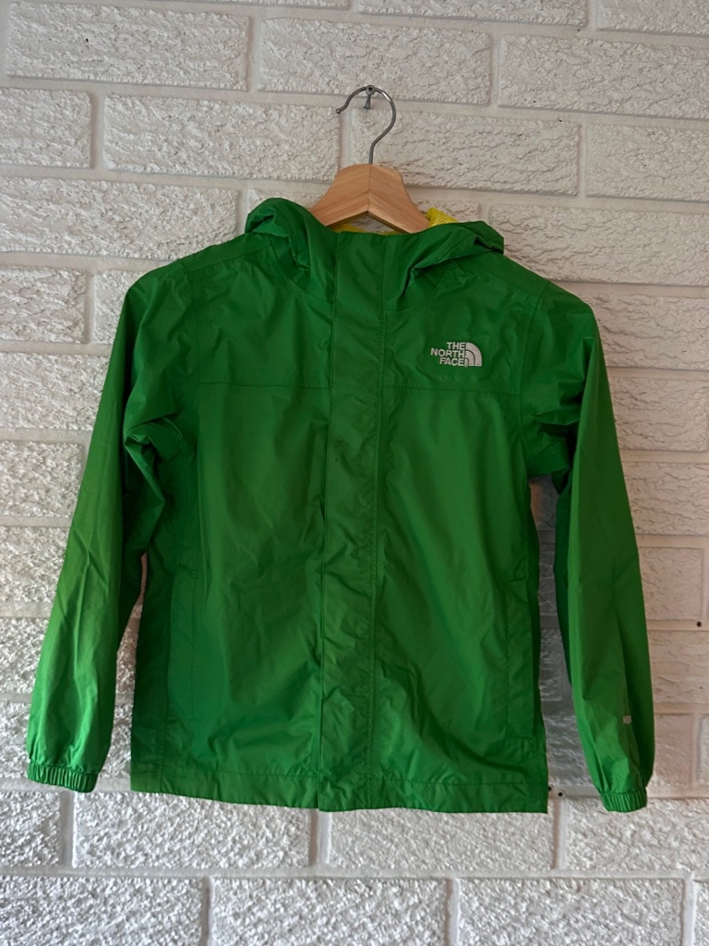The North Face Kids Hyvent Jacket Size Small (7/8)